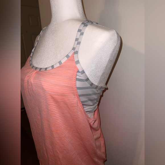 Athleta Tank Top w/ Attached Sports Bra - Picture 2 of 6